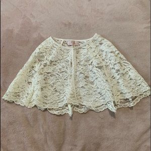 GB girls white lacy cloak